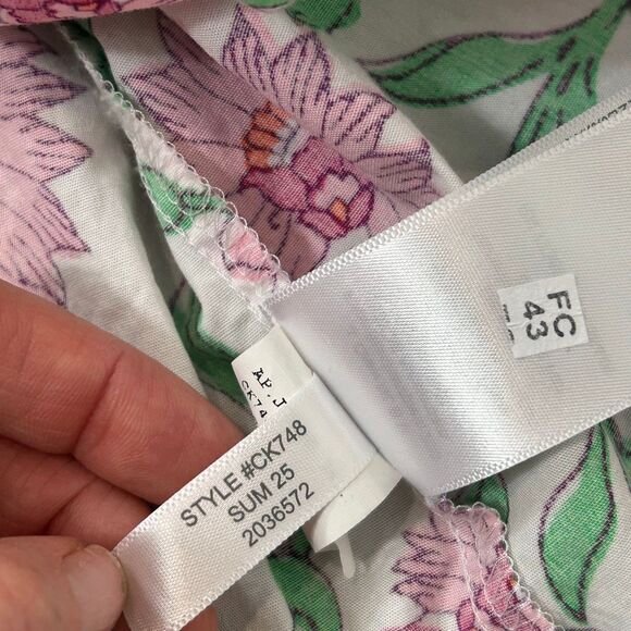 J. Crew Blouse Cotton poplin top Pink Green Floral White Lotus Bloom Medium M - Picture 13 of 14